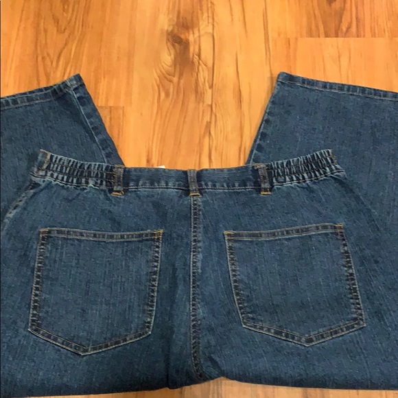 Ruby Rd Cropped Jeans - Picture 3 of 5